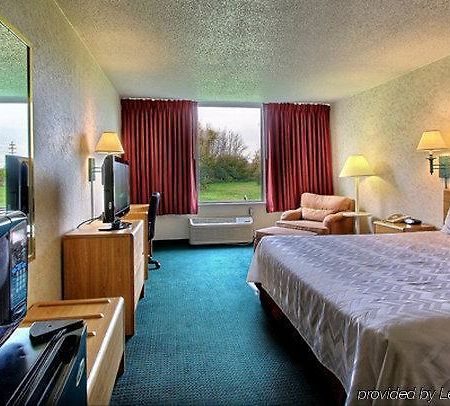 Airport Inn Флинт Номер фото
